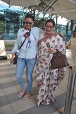 Sonakshi Sinha, Poonam Sinha snapped at airport on 27th Feb 2012 (27).JPG